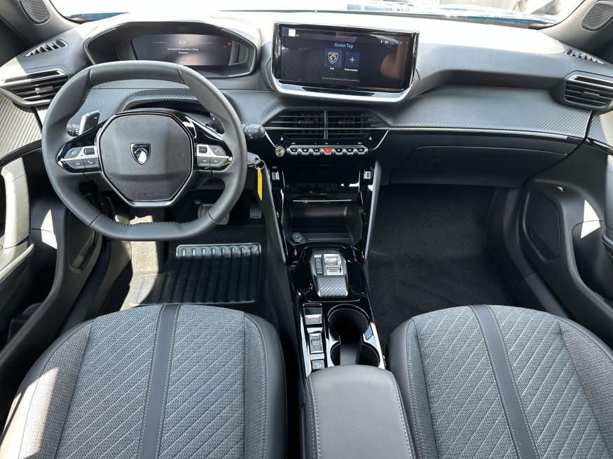 PEUGEOT 2008 ALLURE PureTech 130 EAT8