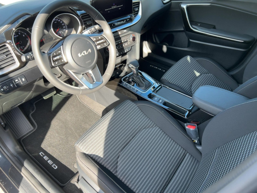 KIA Ceed SW 1.5T-GDI 48V Ultimate Edition