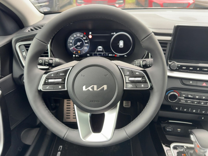 KIA Ceed SW 1.5 T-GDI DCT Platinum