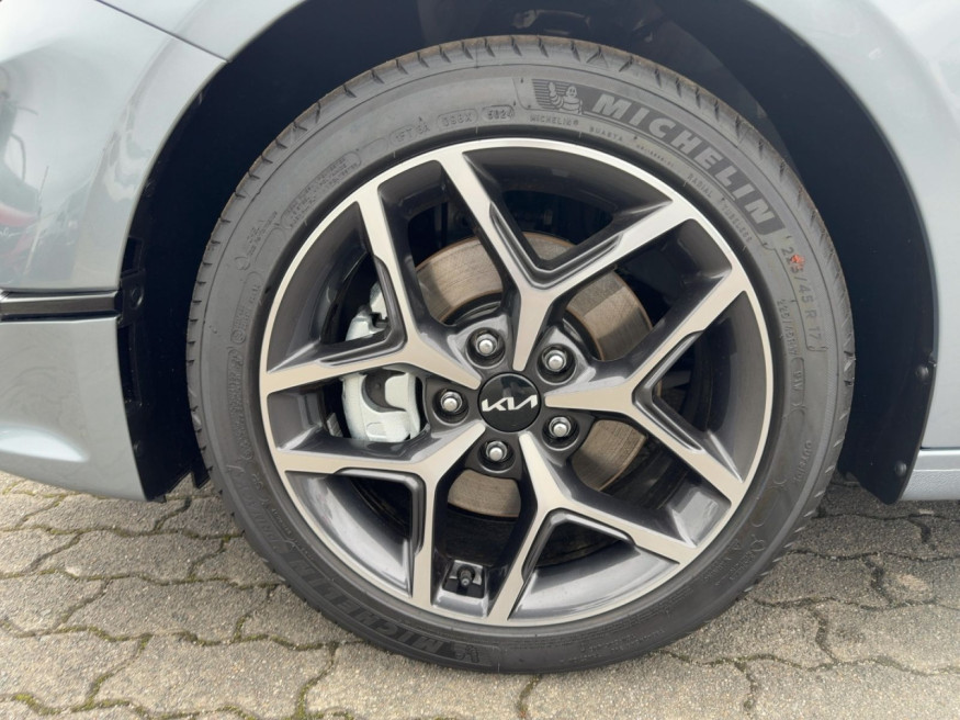 KIA Ceed SW 1.5 T-GDI DCT Platinum