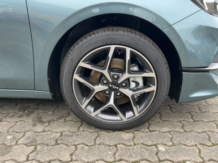 KIA Ceed SW 1.5 T-GDI Ultimate Edition