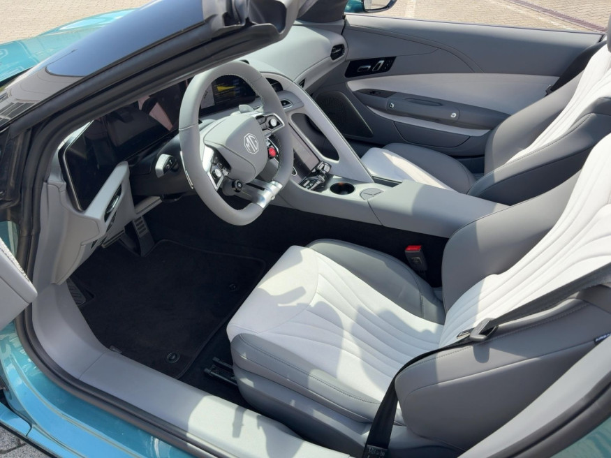 MG Cyberster Xpower 4WD