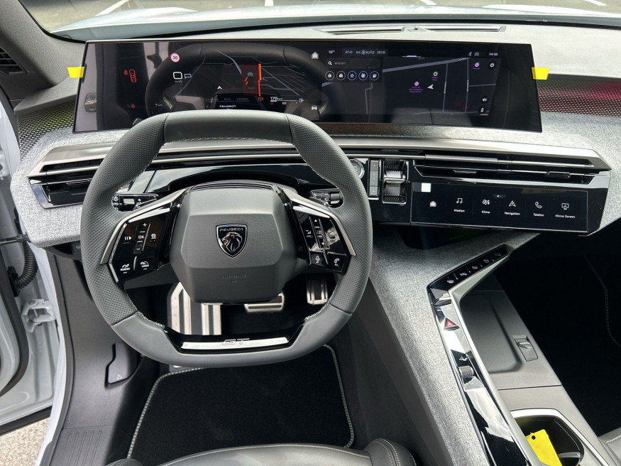PEUGEOT 3008 Hybrid GT 145 e-DSC6