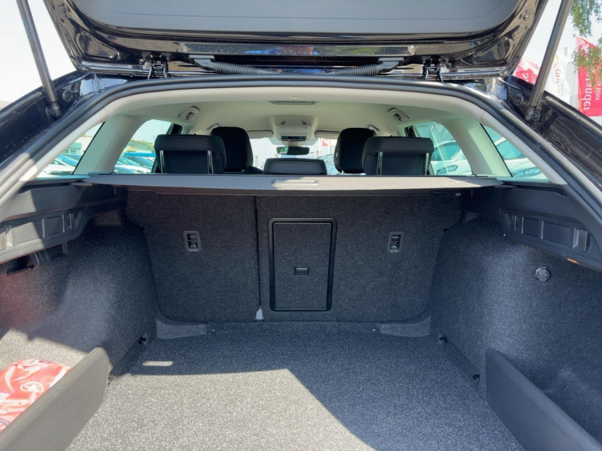 SKODA Octavia Combi DSG,LED,Kam,SHZ