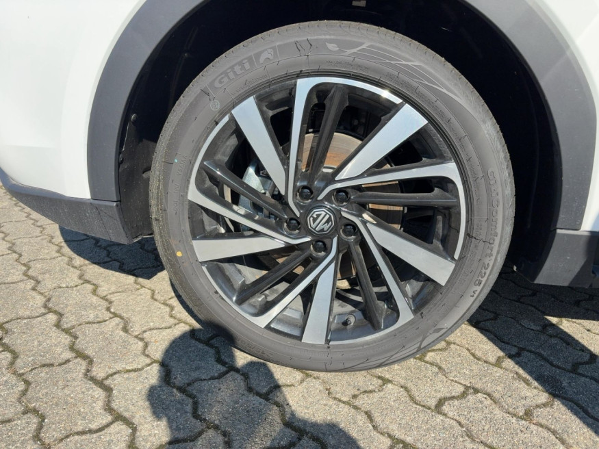 MG ZS Hybrid Luxury MY24