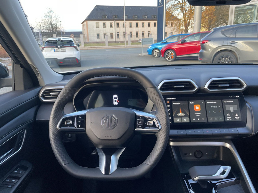 MG ZS Hybrid+ Luxury MY24 *FP*