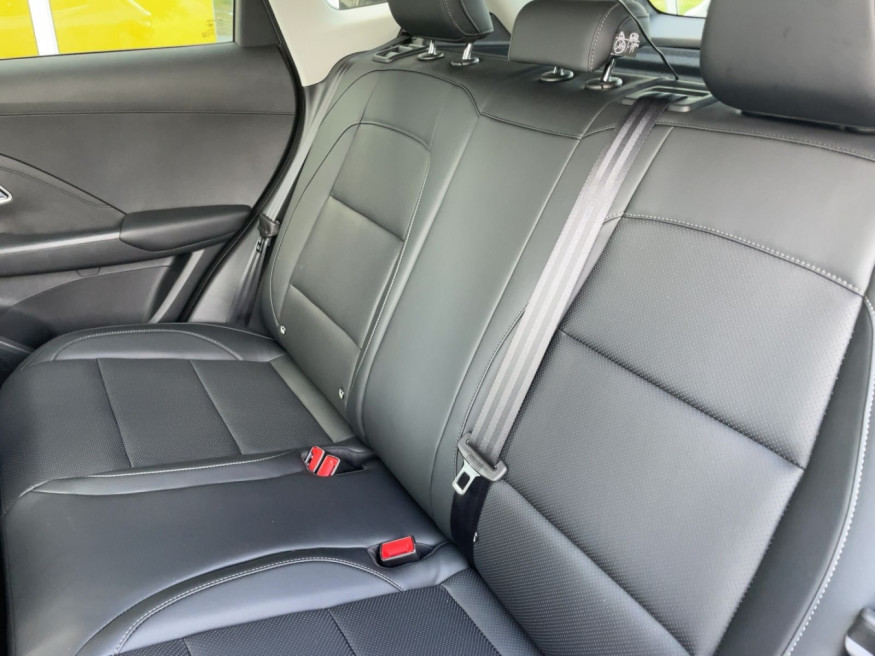 MG ZS Hybrid + Luxury MY25