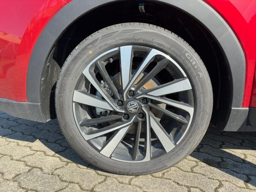 MG ZS Hybrid + Luxury MY25 145 kW