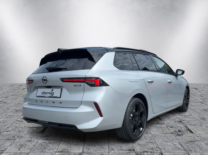 OPEL Astra ST Ultimate Hybrid 107kW