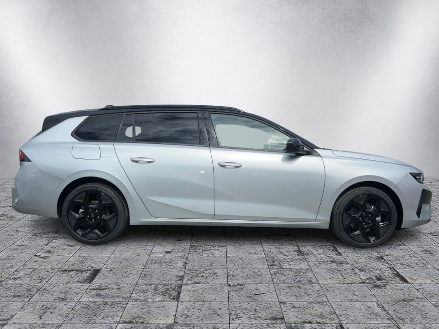 OPEL Astra ST Ultimate Hybrid 107kW