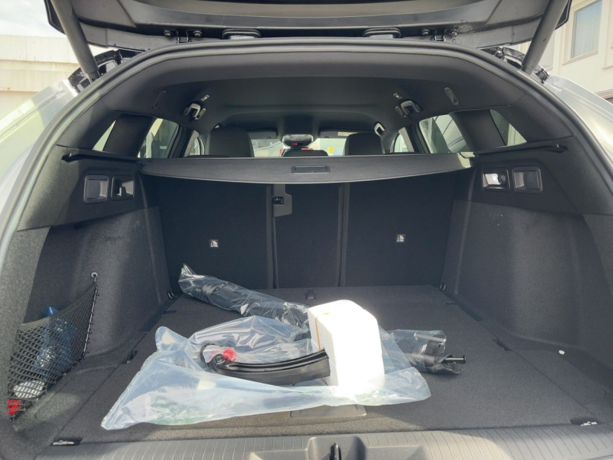OPEL Astra ST Ultimate Hybrid 107kW