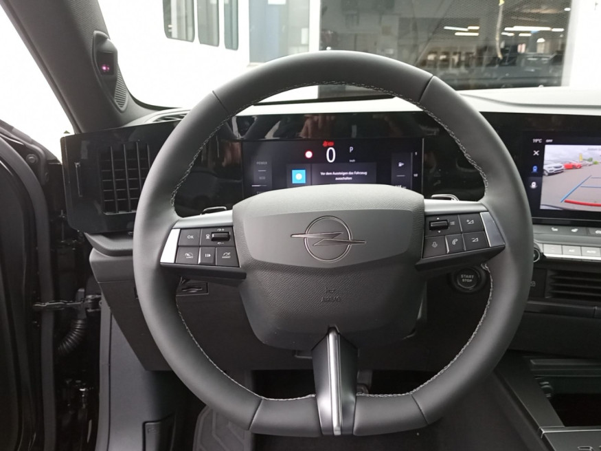OPEL Astra ST eDCT