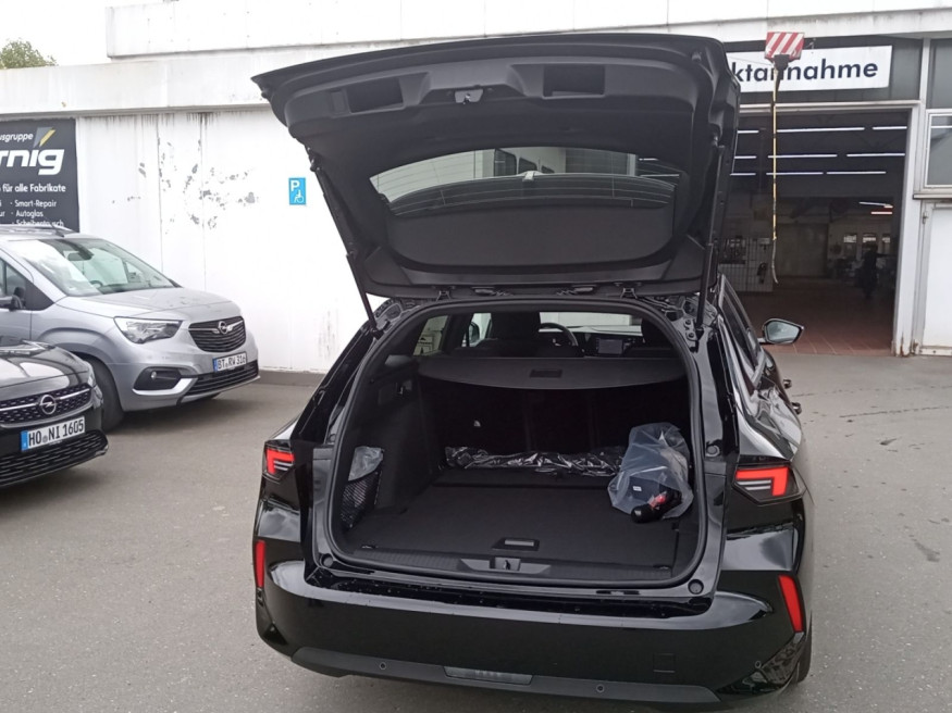 OPEL Astra ST eDCT