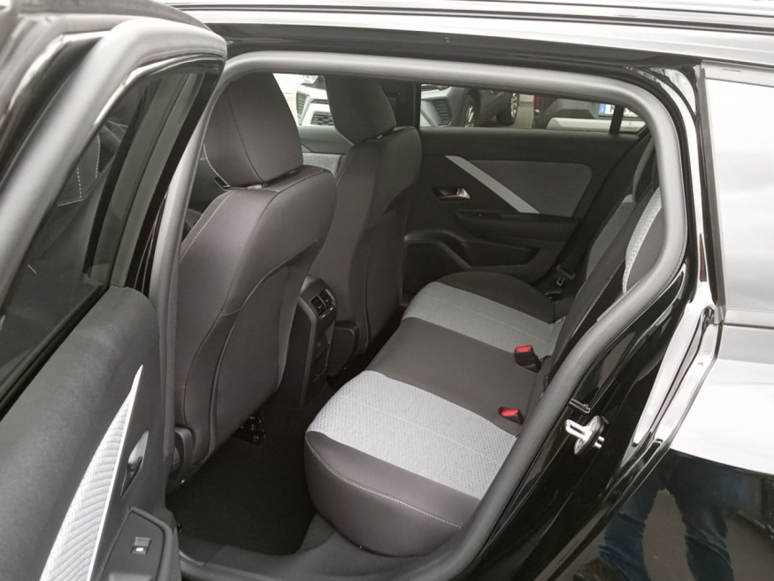 OPEL Astra ST eDCT