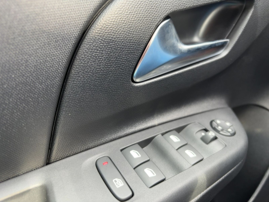 OPEL Corsa Edition 1.2 Direct Injection