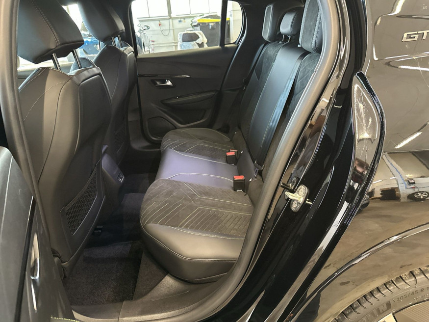 PEUGEOT 208 GT Hybrid