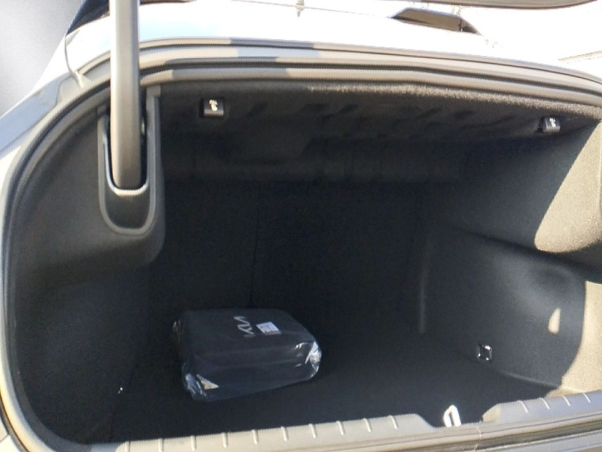 KIA EV4 Fastback 81.4 kWh FWD Earth