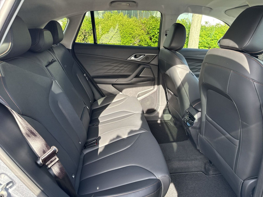 MG HS HEV Luxury MY25.5 *FP*