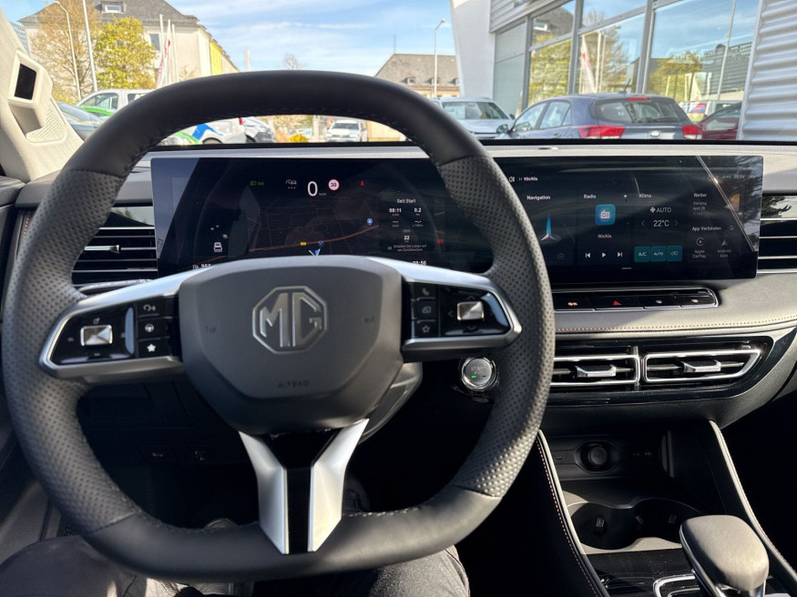 MG HS HEV Luxury MY25.5 *FP*