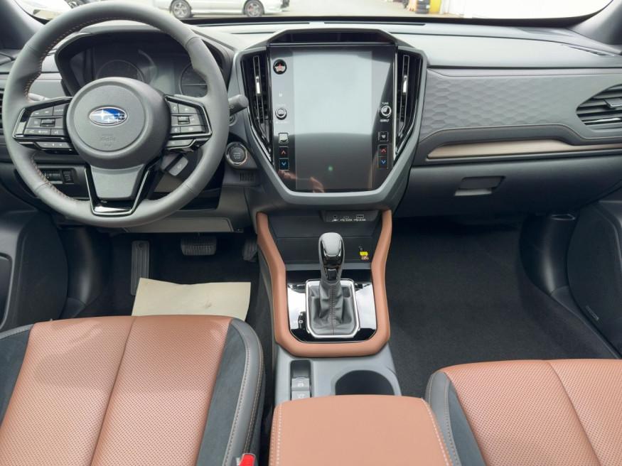 SUBARU Forester Platinum