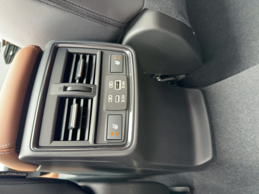 SUBARU Forester Platinum