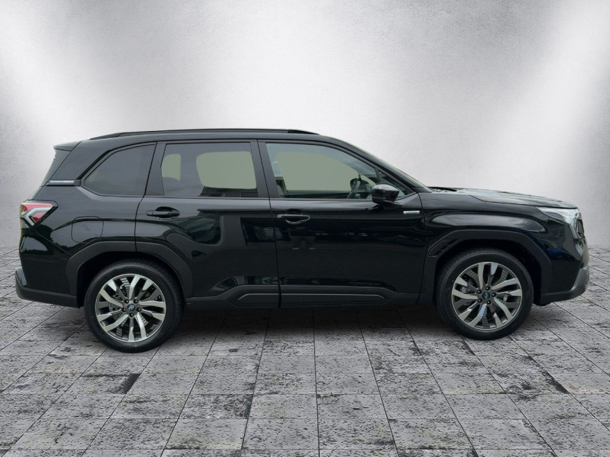 SUBARU Forester Platinum