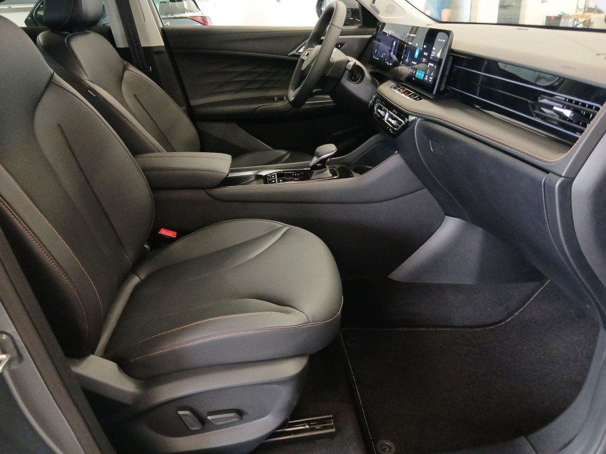 MG HS HEV Luxury MY 25.5