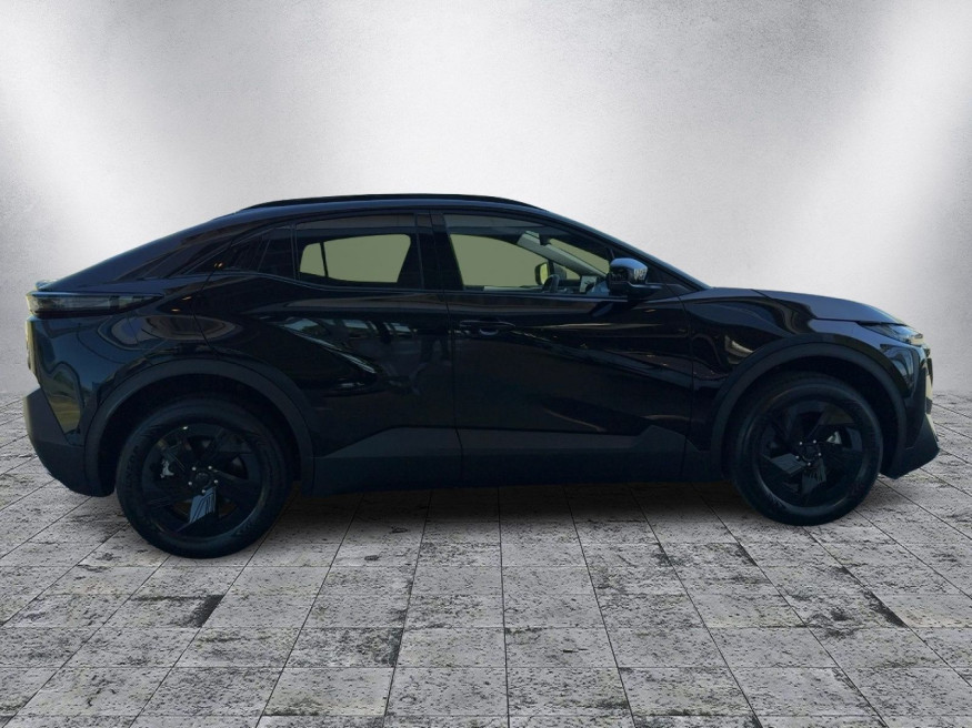 SUBARU UNCHARTED 77 FWD Active