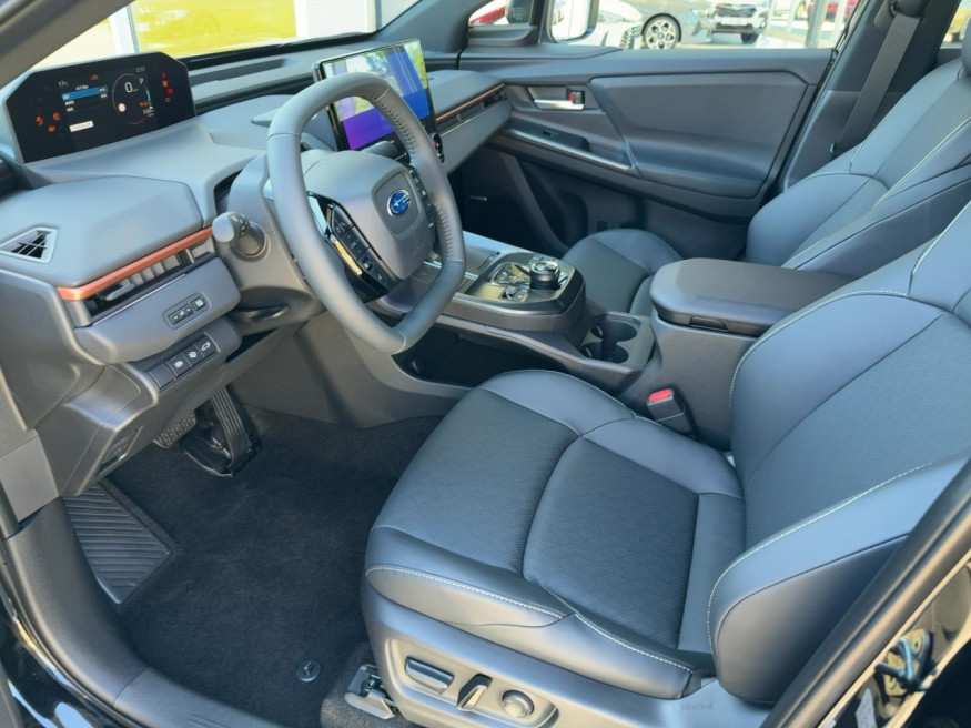 SUBARU UNCHARTED 77 FWD Active