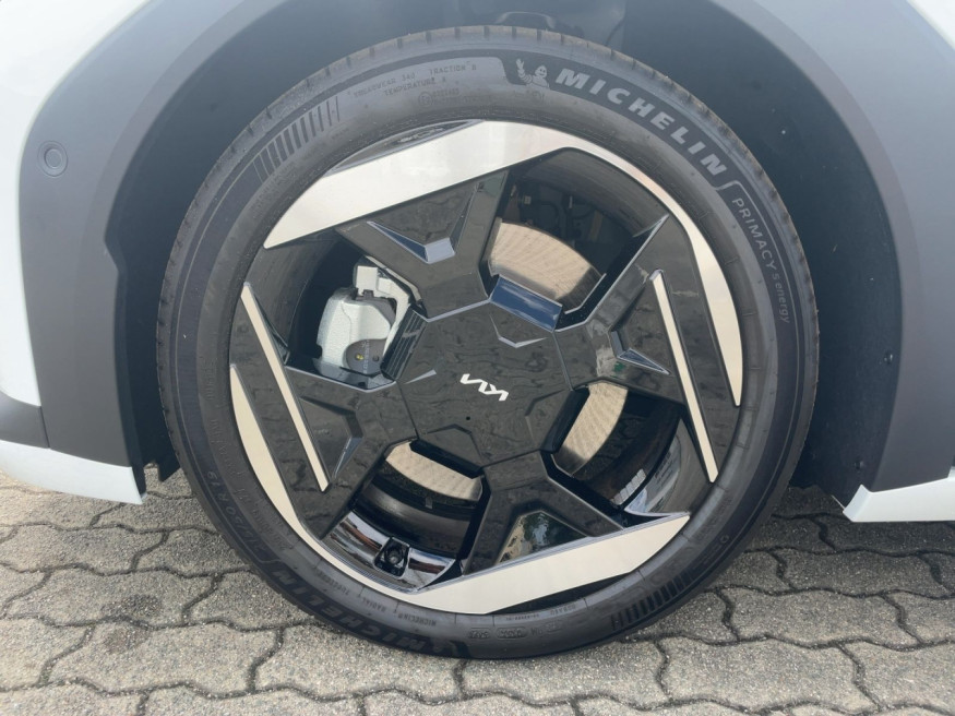 KIA EV4 81,4 kWh Earth FWD