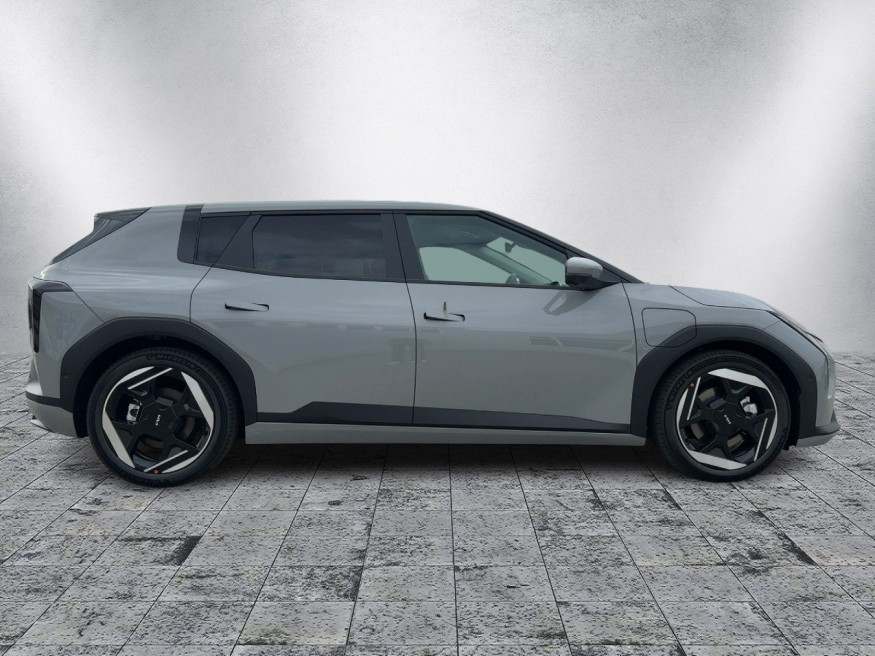 KIA EV4 81,4 kWh Earth FWD