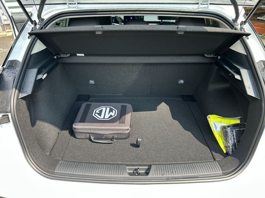 MG 4 EV 64kWh Premium