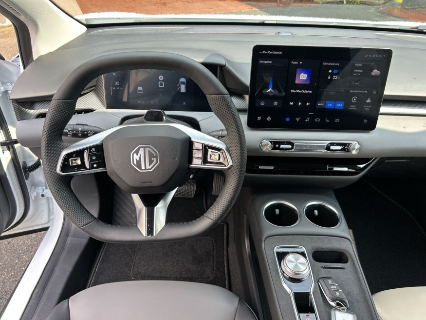 MG 4 EV 64kWh Premium