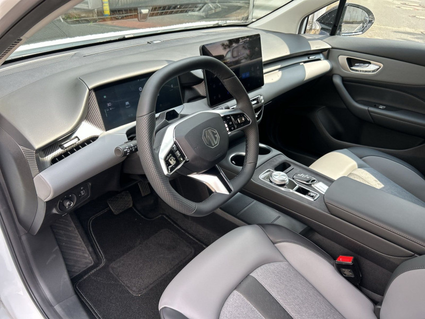 MG 4 EV 64kWh Premium