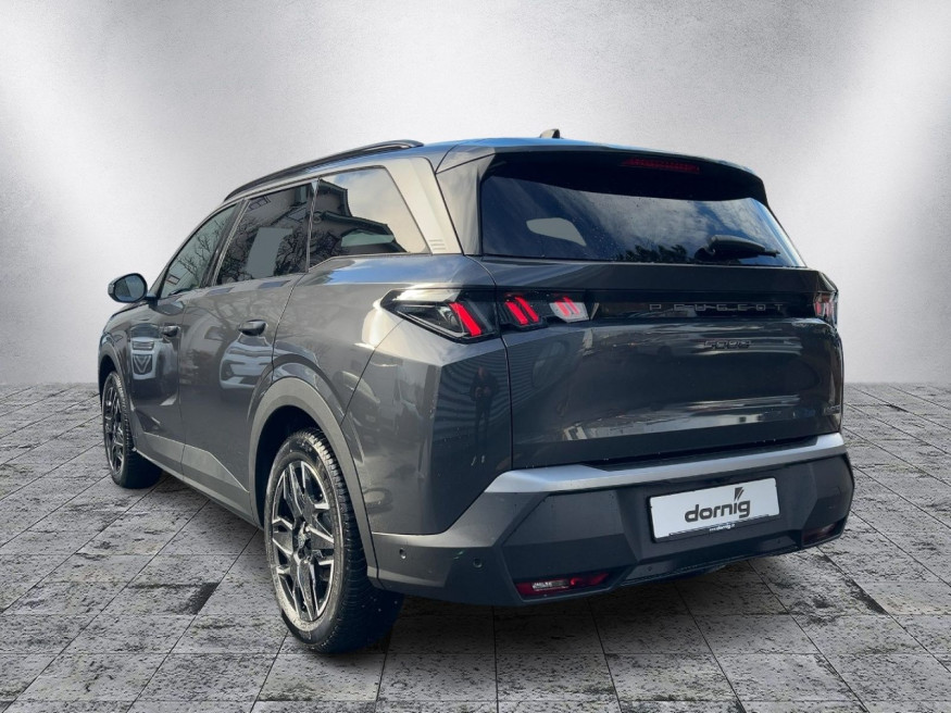 PEUGEOT 5008 Allure Business