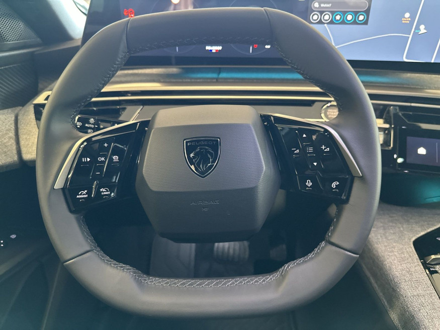 PEUGEOT 3008 Allure Business