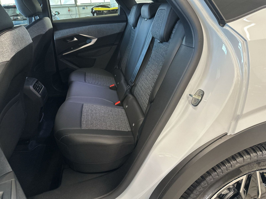PEUGEOT 3008 Allure Business