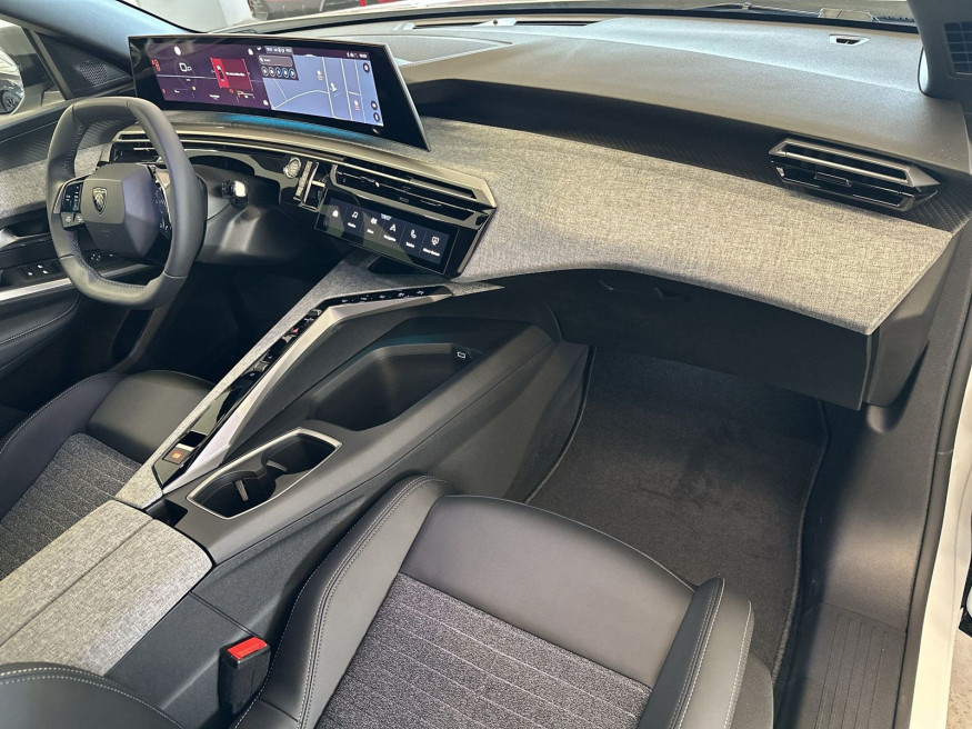PEUGEOT 3008 Allure Business