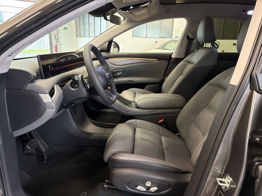 MG IM6 EV 100kWh Premium AWD