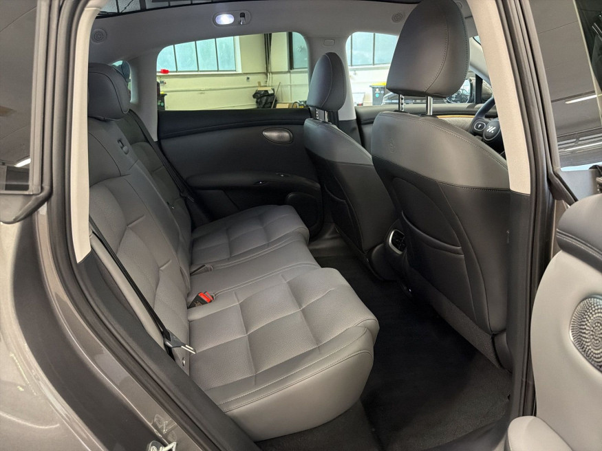 MG IM6 EV 100kWh Premium AWD