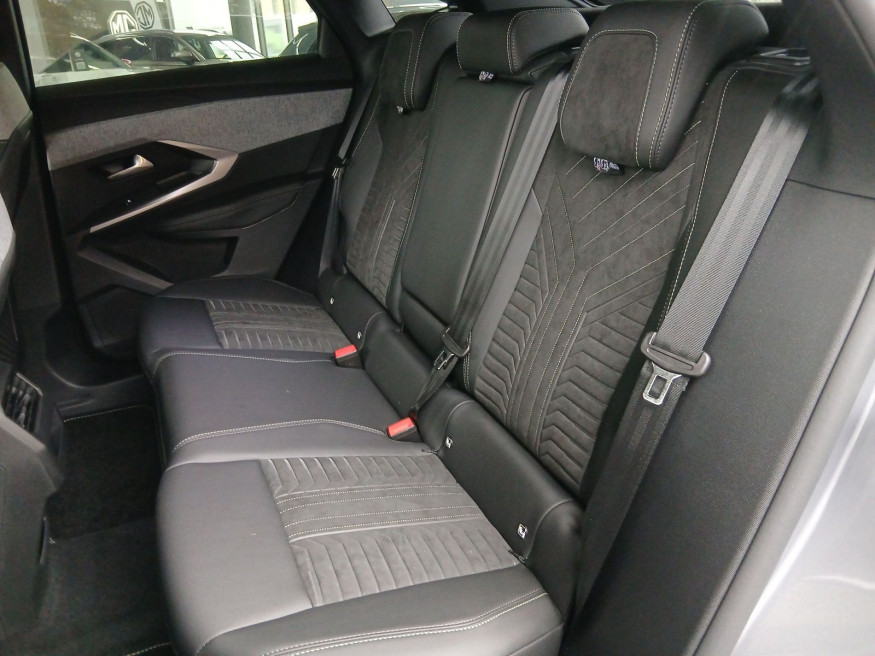 PEUGEOT 3008 GT Hybrid