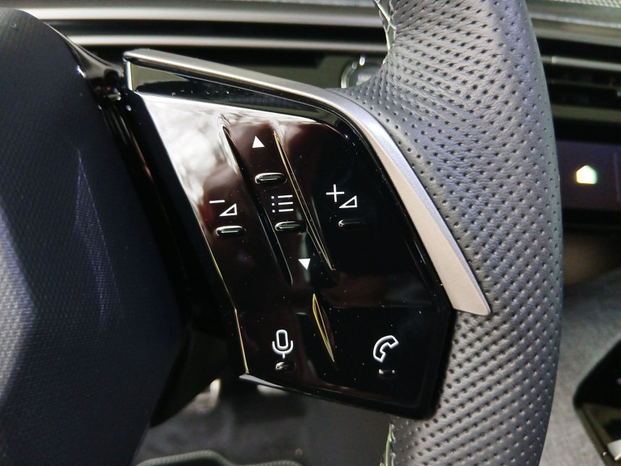 PEUGEOT 3008 GT Hybrid