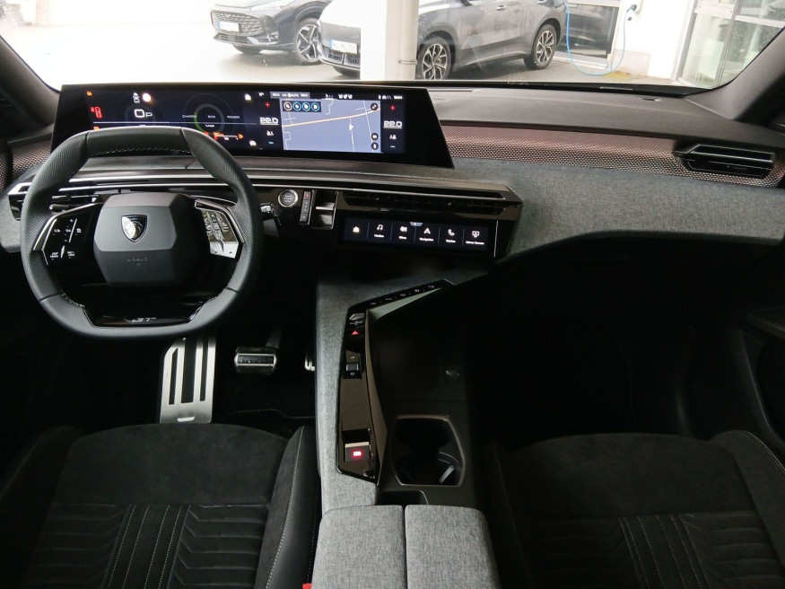 PEUGEOT 3008 GT Hybrid