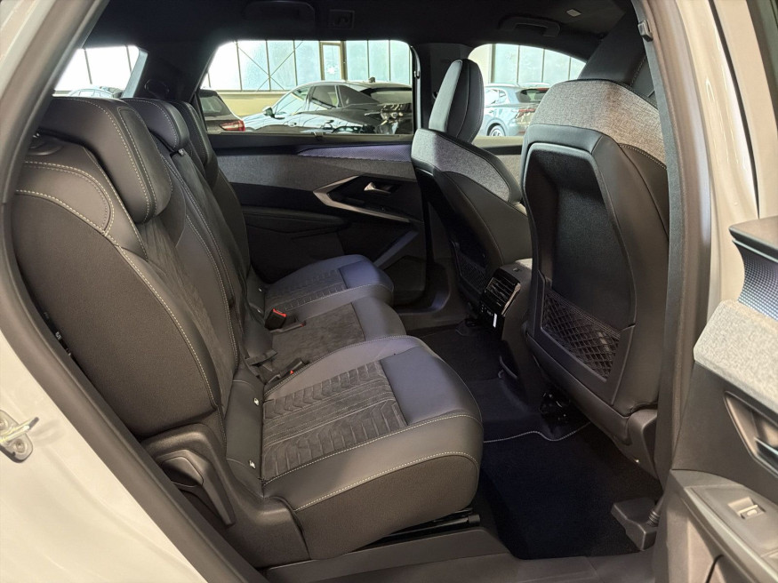 PEUGEOT 5008 GT Exclusive