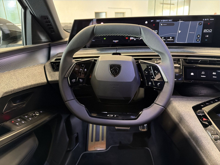 PEUGEOT 5008 GT Exclusive