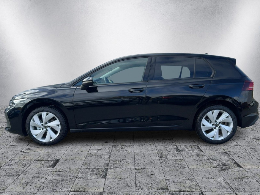 VW Golf VIII eTSI 110 kW