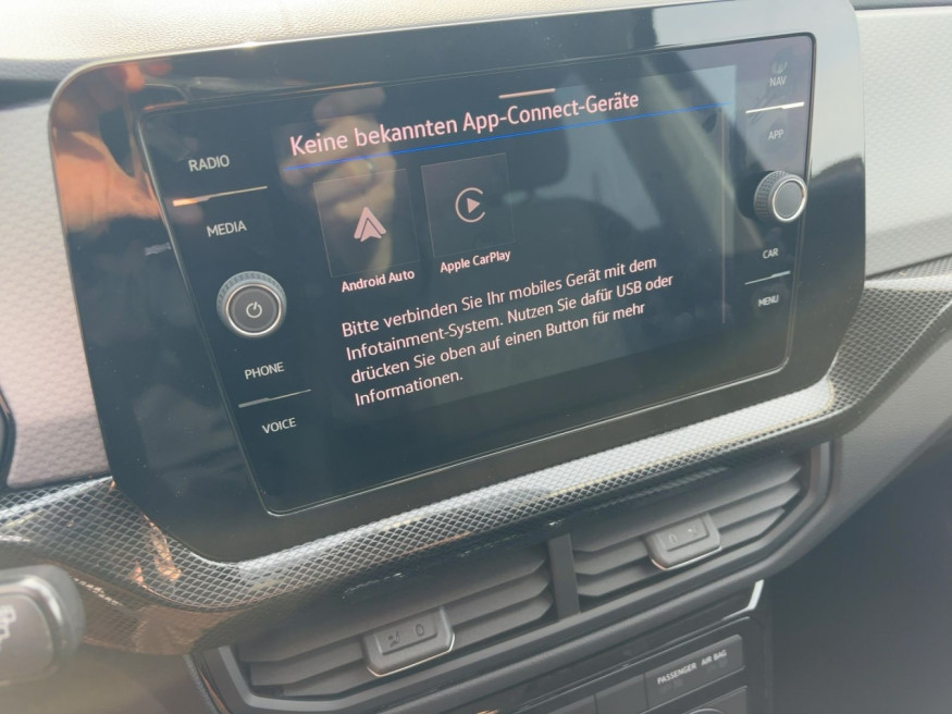 VW T-Cross Life, DSG, AHK, Kamera, SHZ