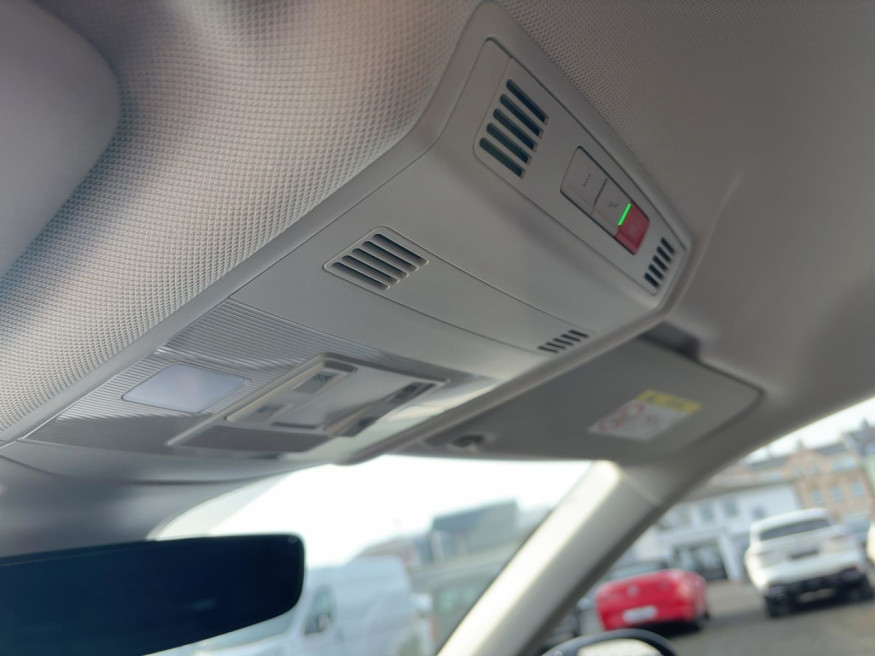 VW T-Cross Life, DSG, AHK, Kamera, SHZ