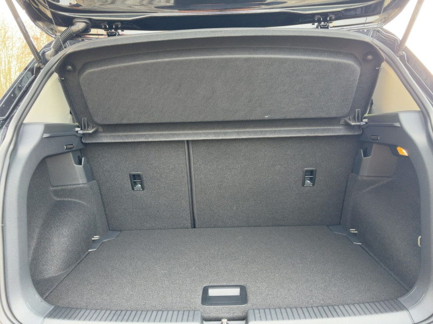 VW T-Cross Life, DSG, AHK, Kamera, SHZ