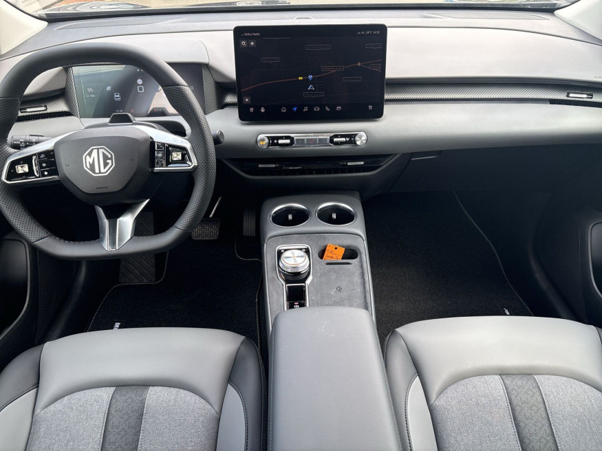 MG S5 EV Luxury 64kWh Long Range